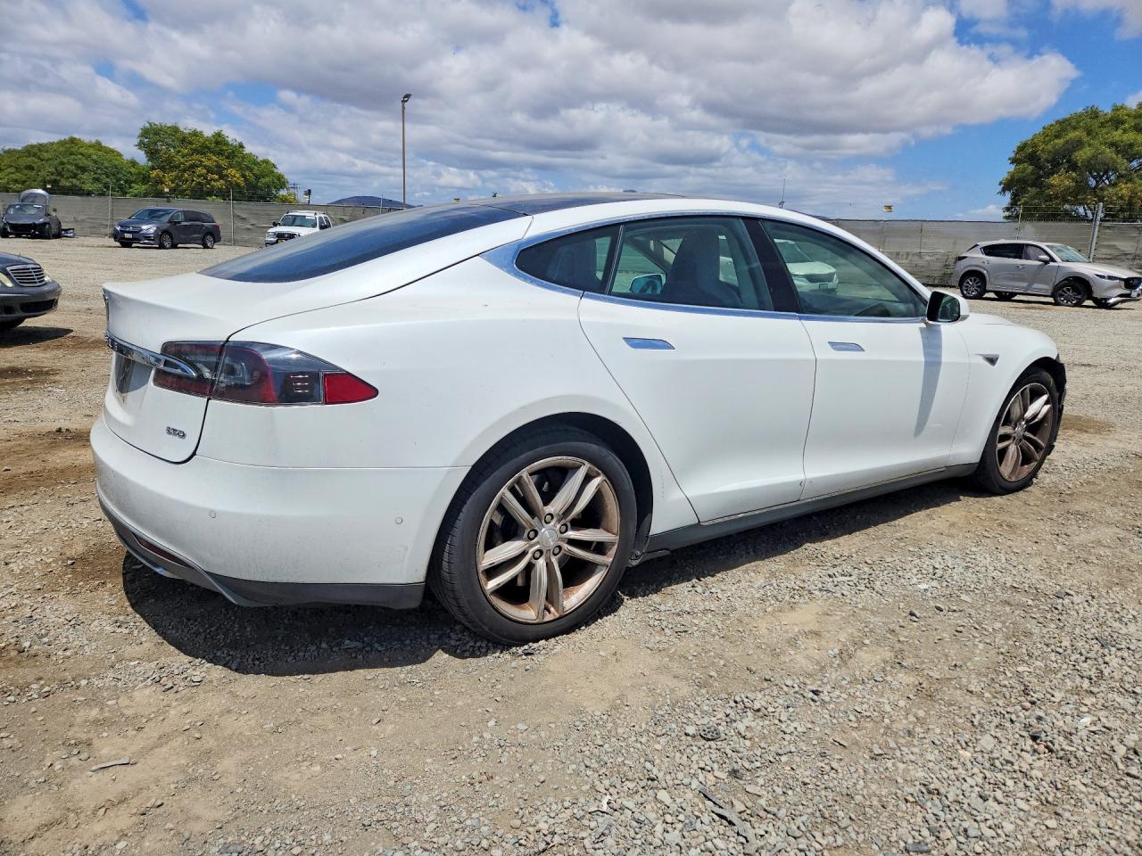 2015 TESLA MODEL S — снимка 3
