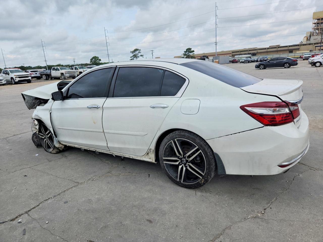 2017 HONDA ACCORD SPORT — снимка 2