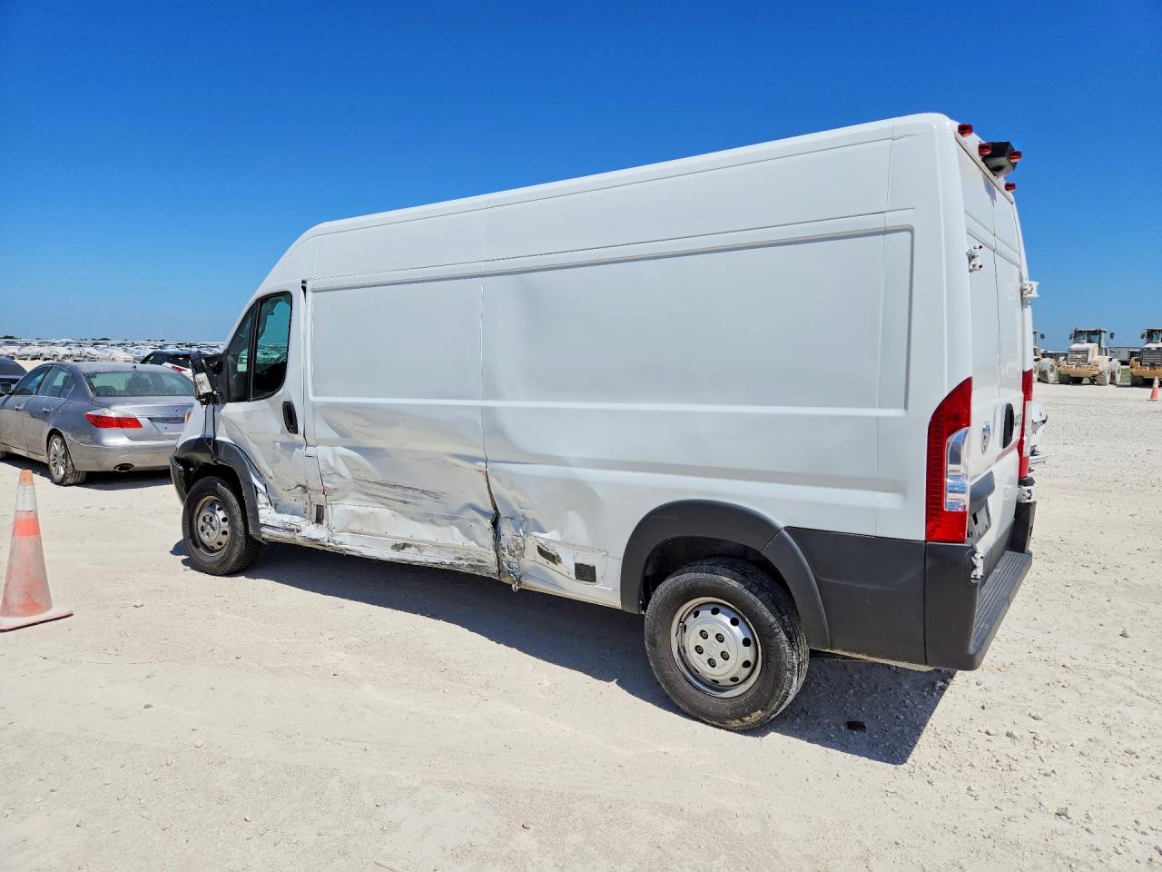 2023 RAM PROMASTER 2500 — снимка 2