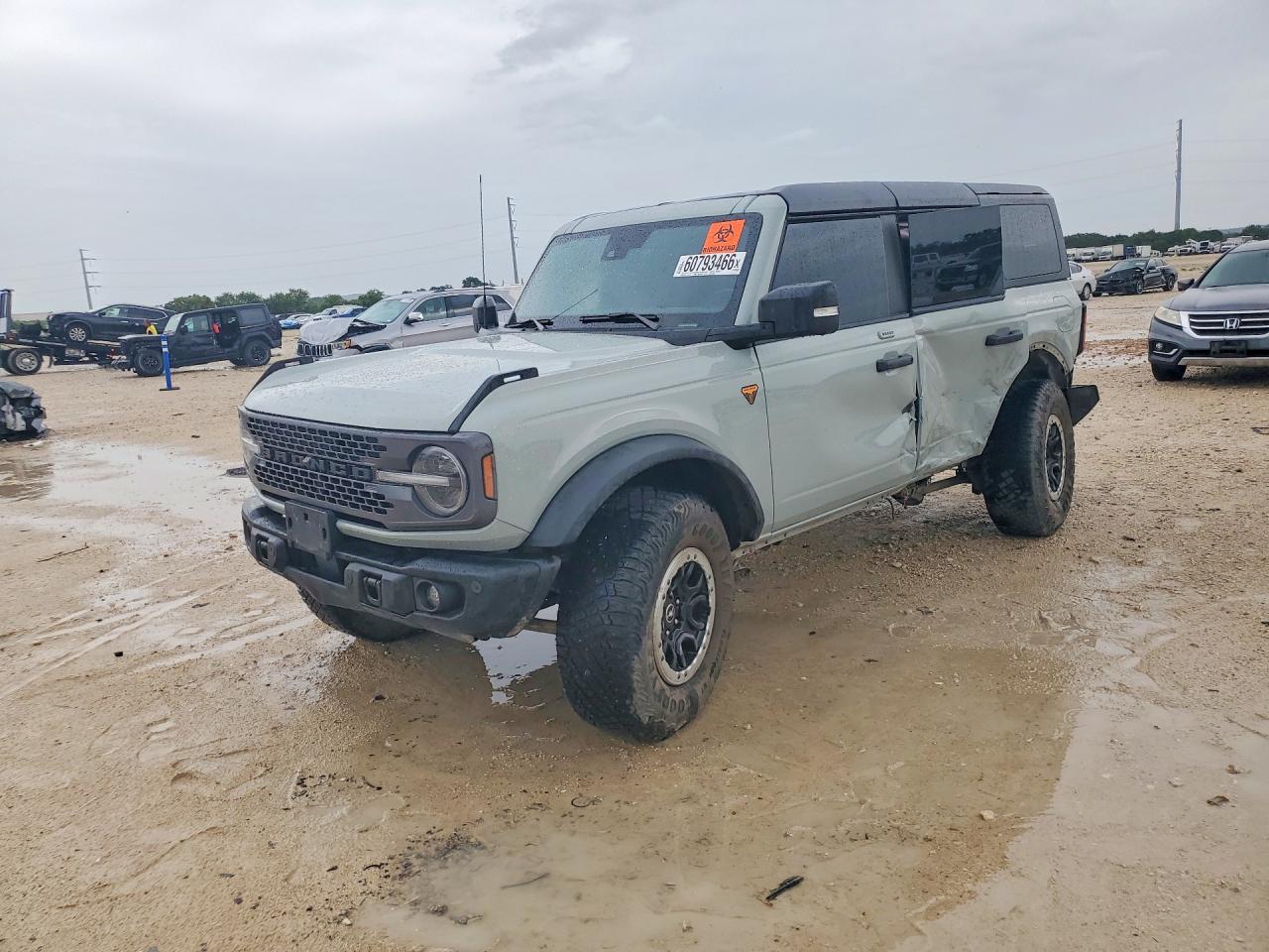 2023 FORD BRONCO BASE