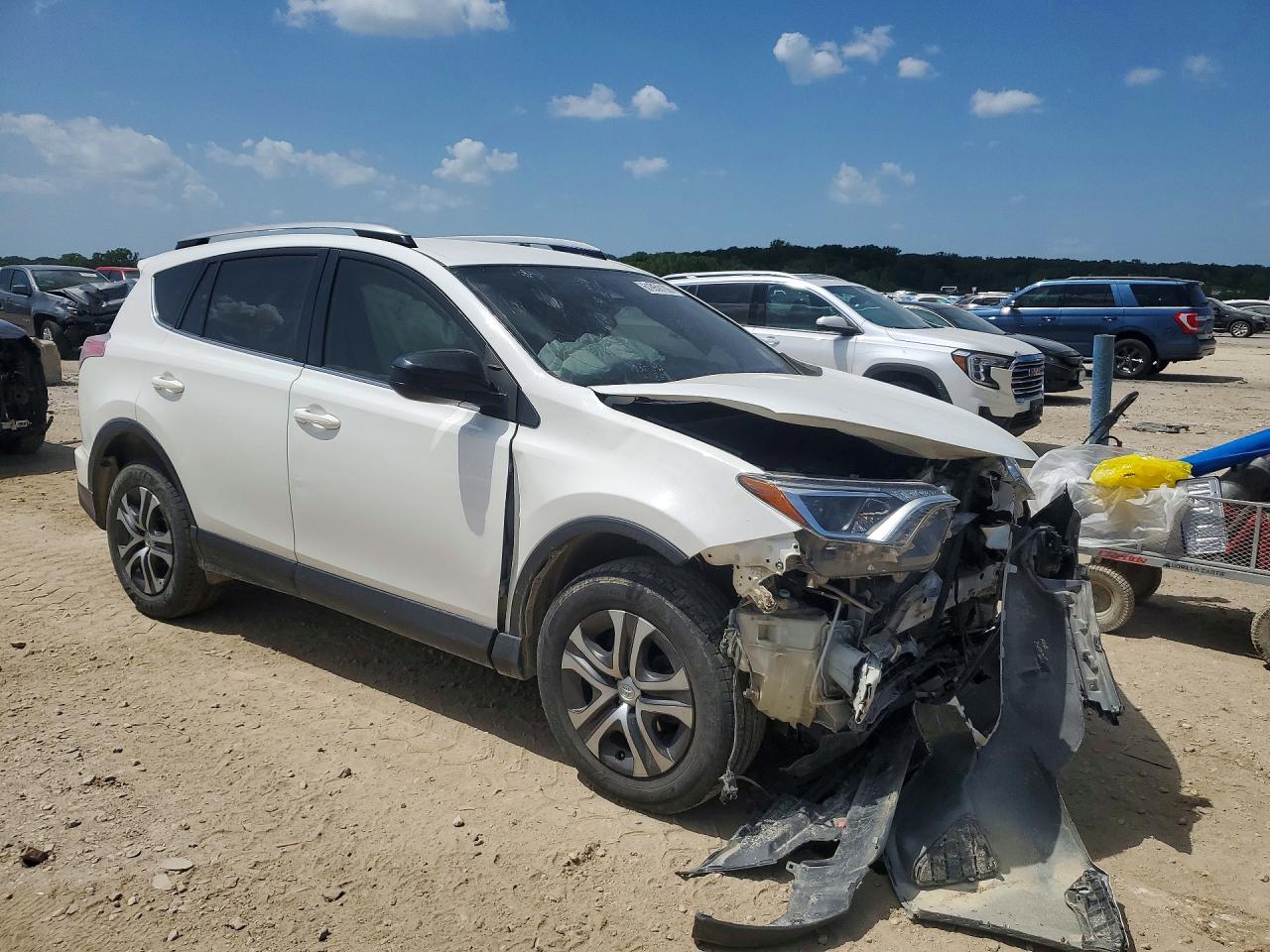 2017 TOYOTA RAV4 LE — снимка 4