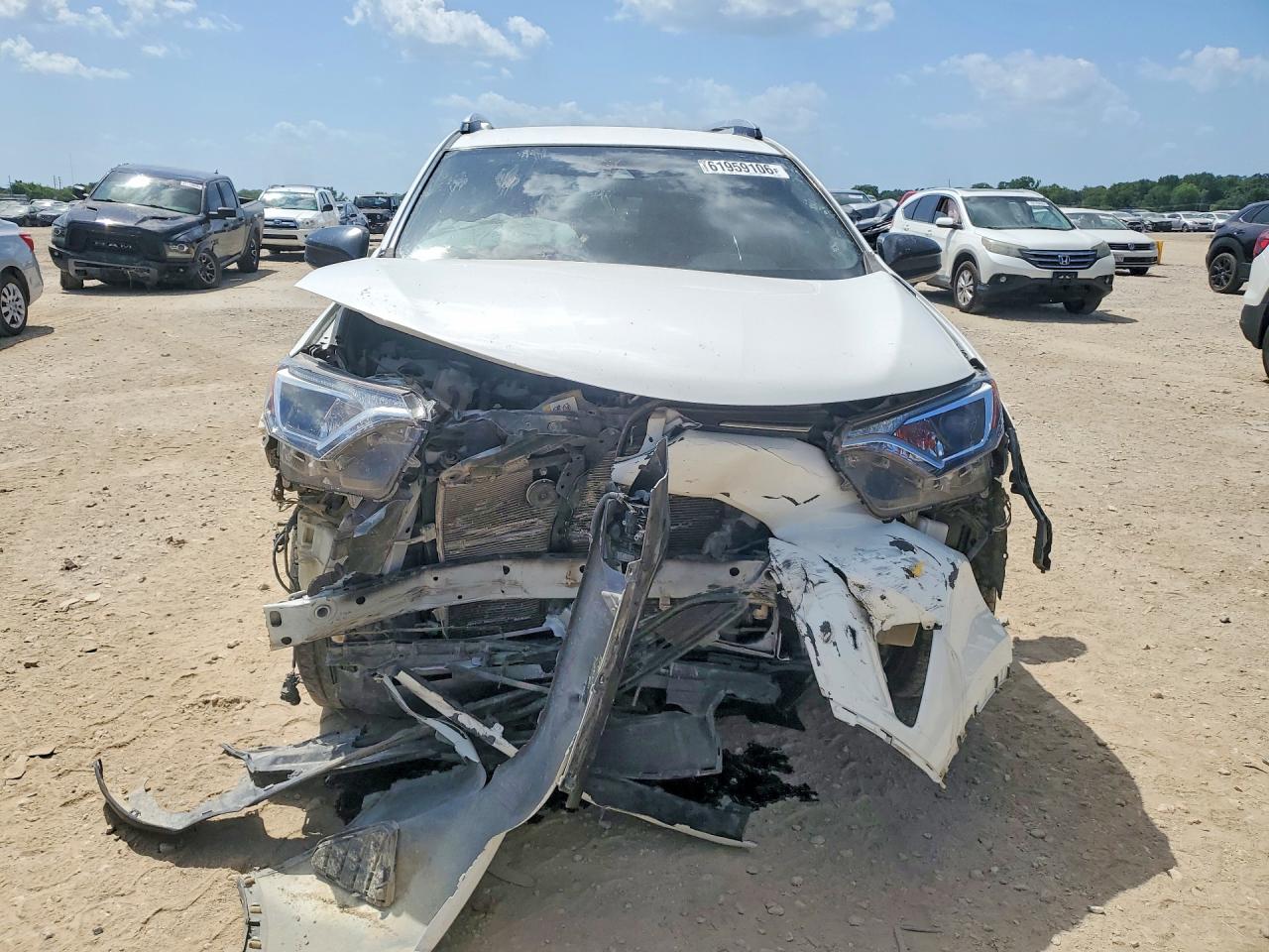 2017 TOYOTA RAV4 LE — снимка 5