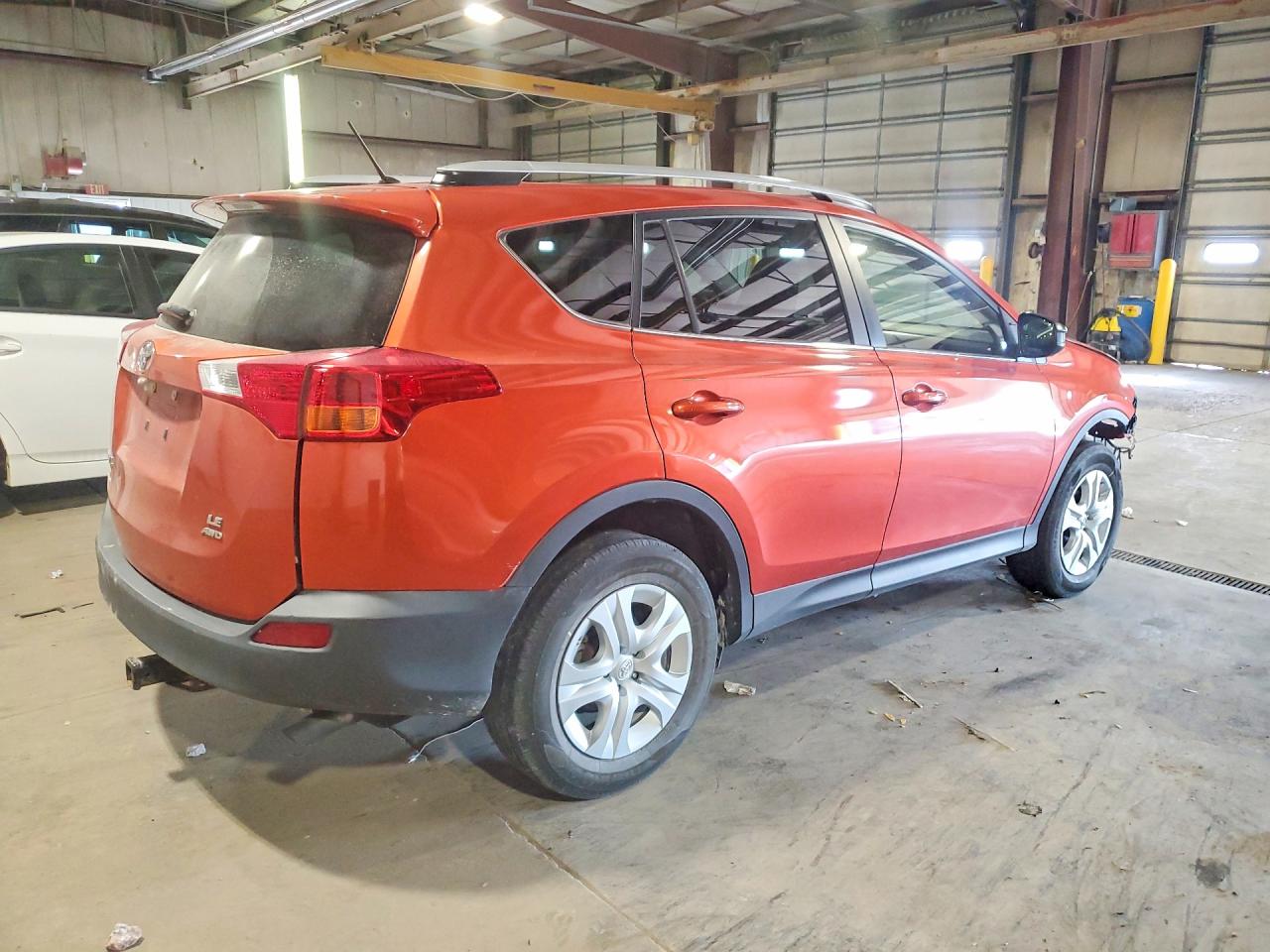 2015 TOYOTA RAV4 LE — снимка 3