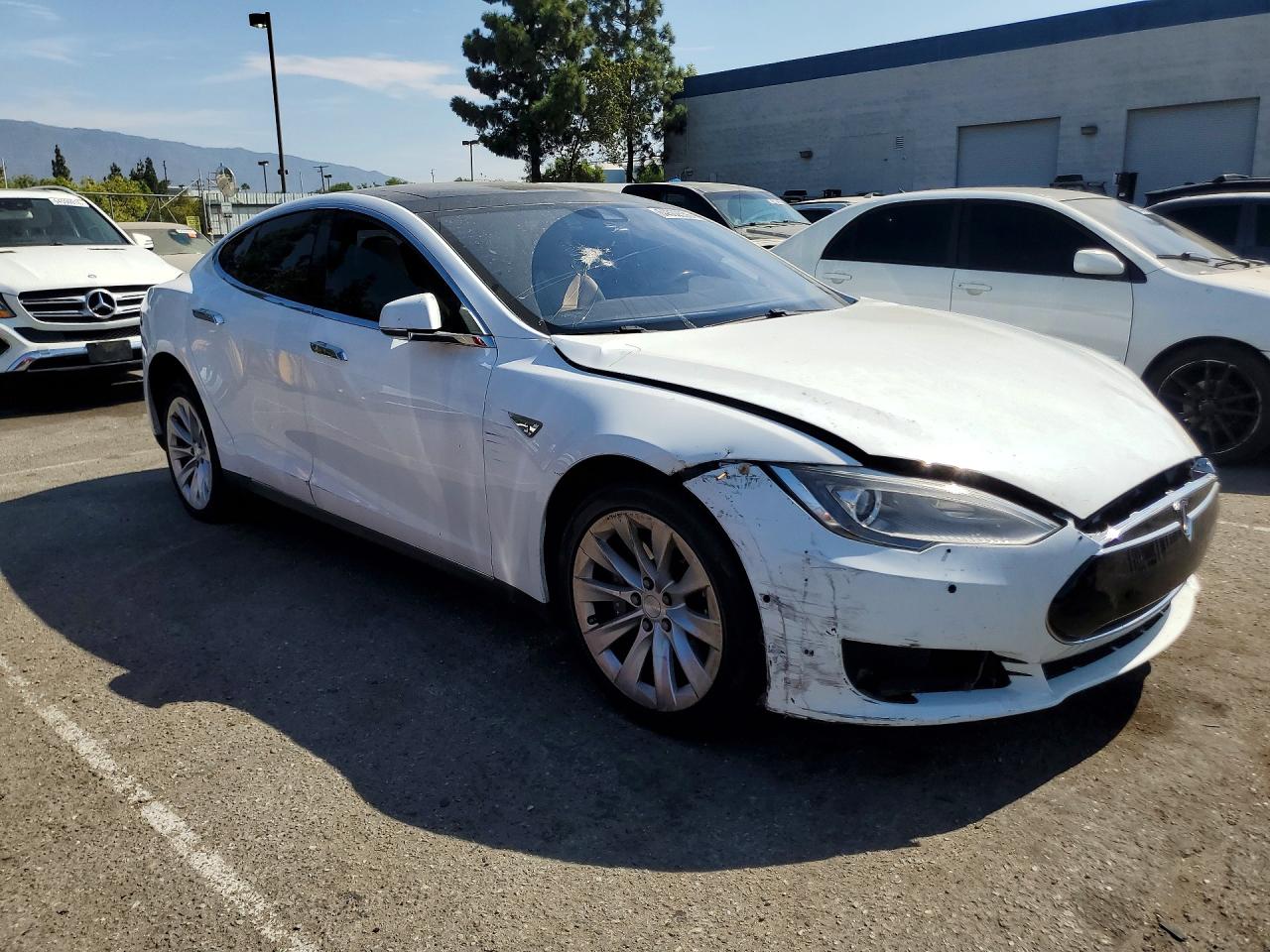 2015 TESLA MODEL S — снимка 4