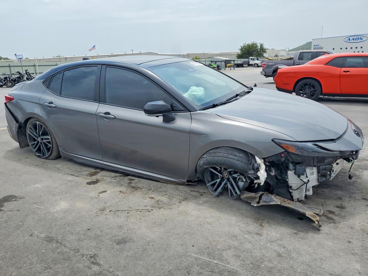 2026 TOYOTA CAMRY XSE — снимка 4