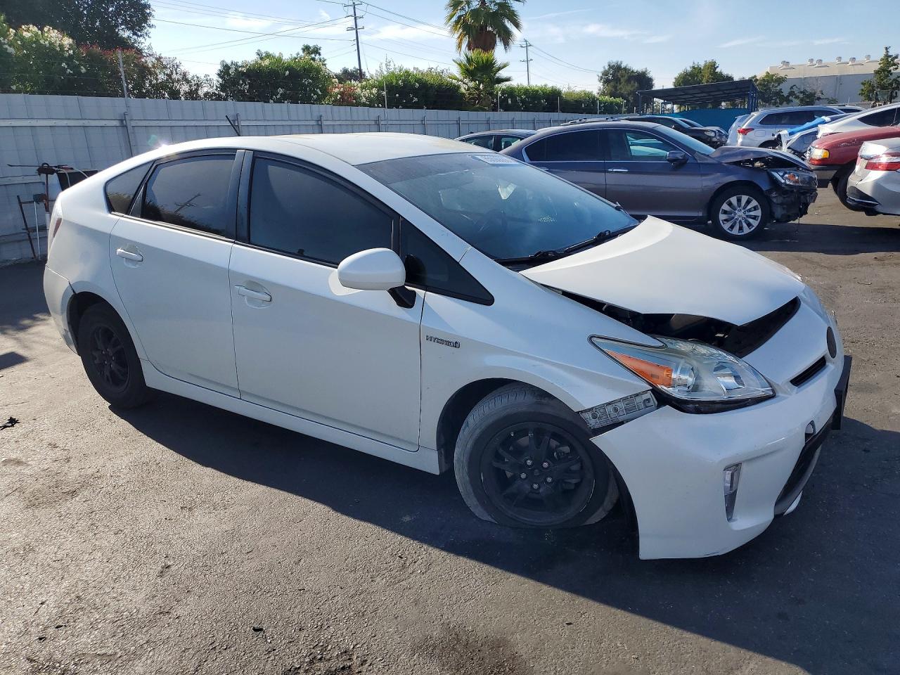 2015 TOYOTA PRIUS TWO — снимка 4