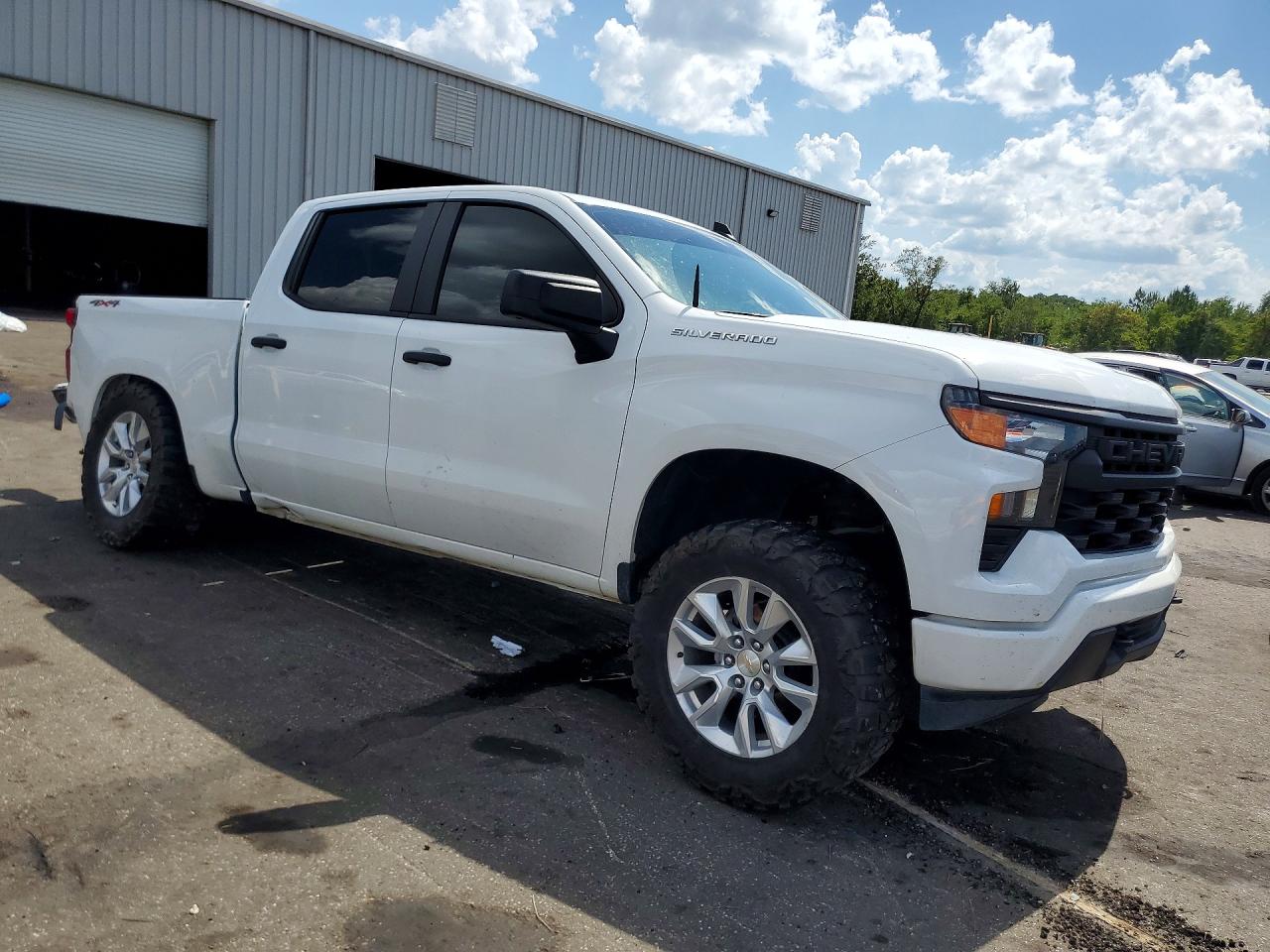 2024 CHEVROLET SIVERADO 1500 — снимка 4