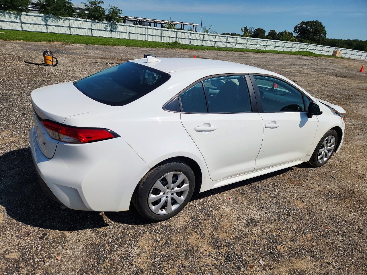 2025 TOYOTA COROLLA LE — снимка 3