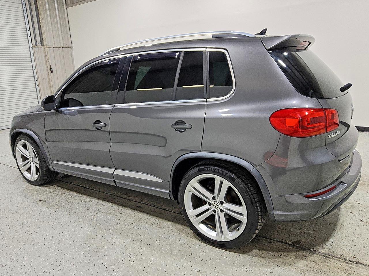 2016 VOLKSWAGEN TIGUAN S — снимка 2