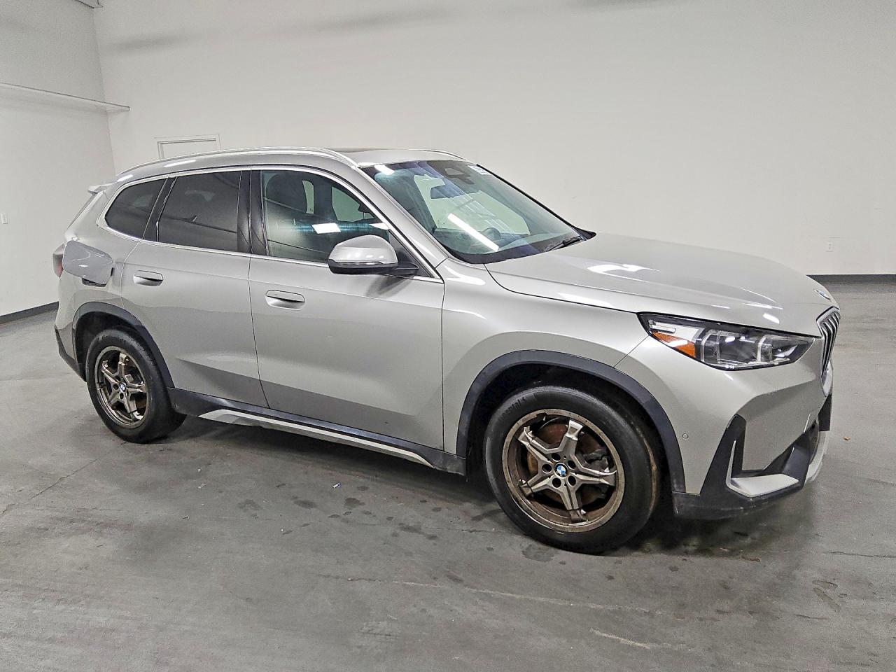 2025 BMW X1 XDRIVE28I — снимка 4