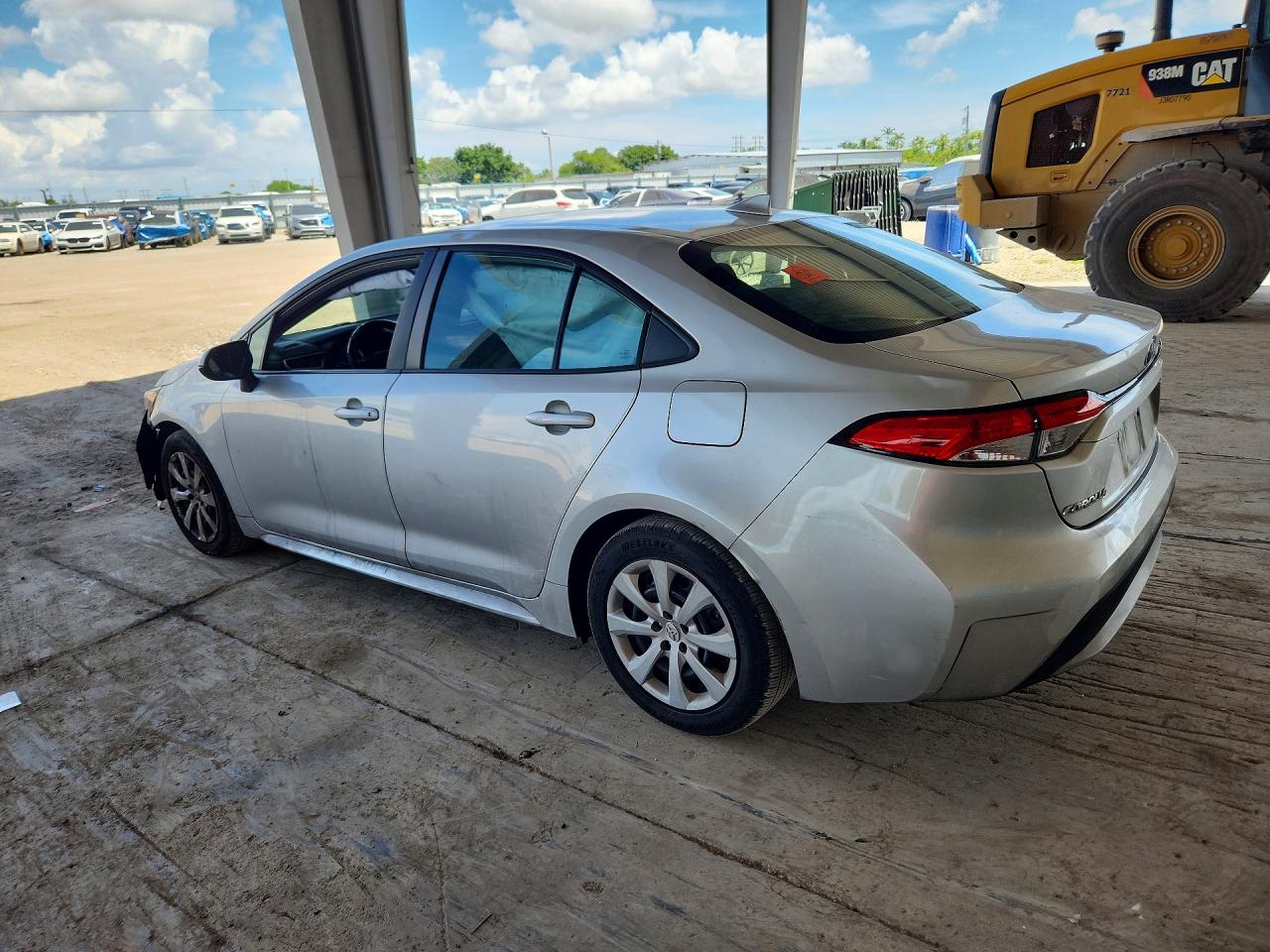 2021 TOYOTA COROLLA LE — снимка 2