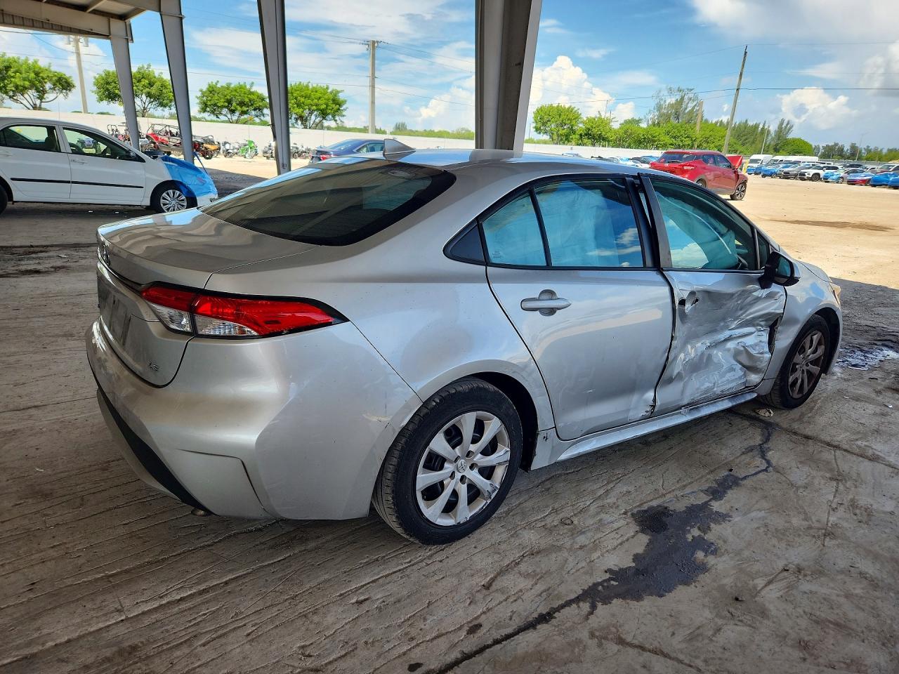 2021 TOYOTA COROLLA LE — снимка 3