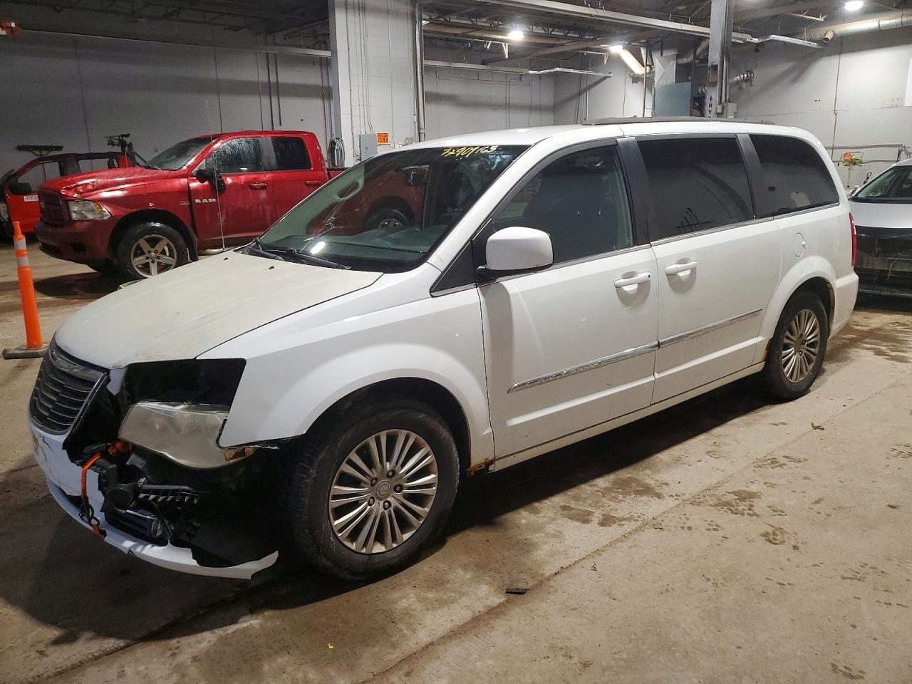 2015 CHRYSLER TOWN & COUNTRY TOURING L