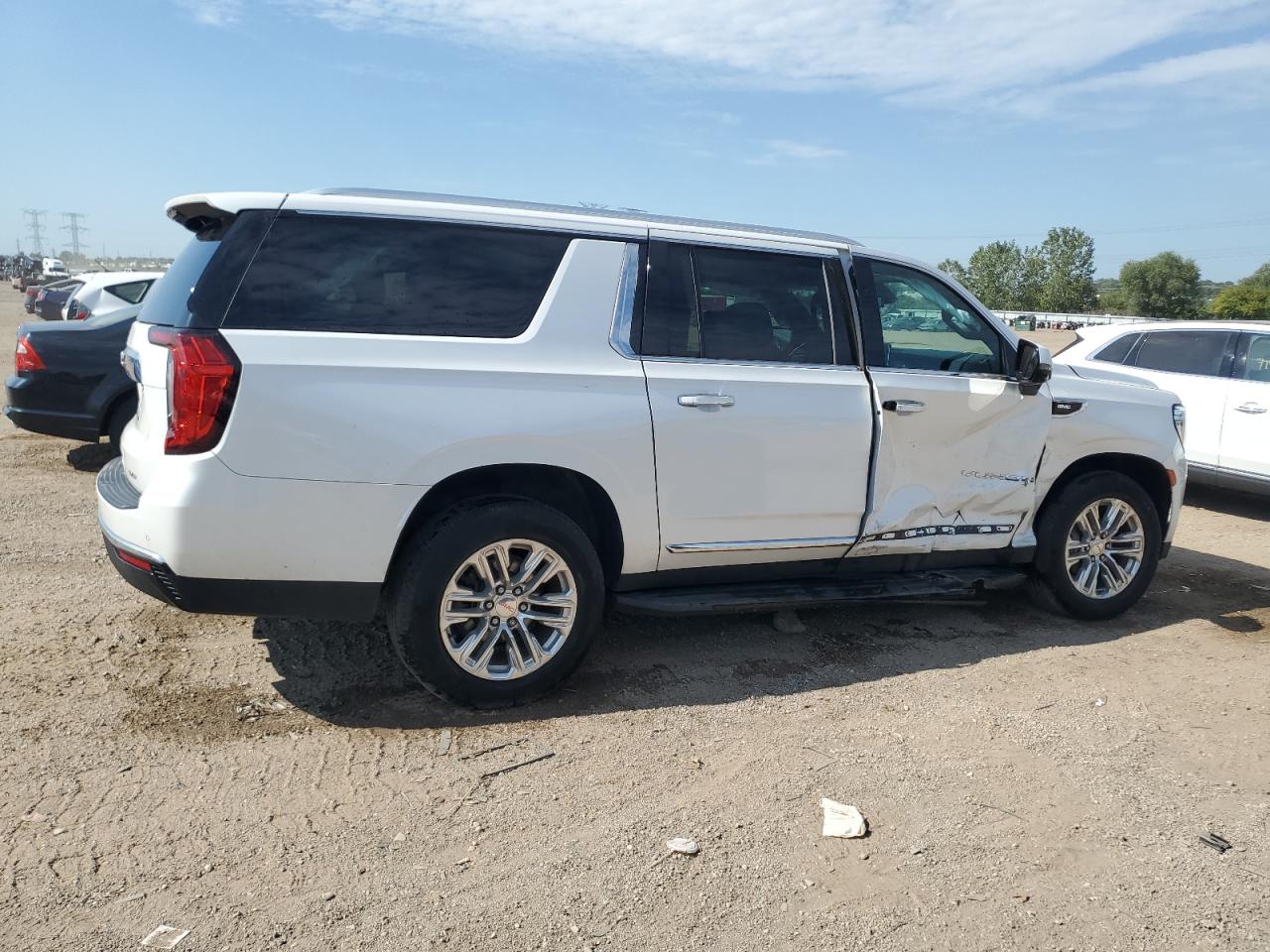 2021 GMC YUKON XL K1500 SLT — снимка 3