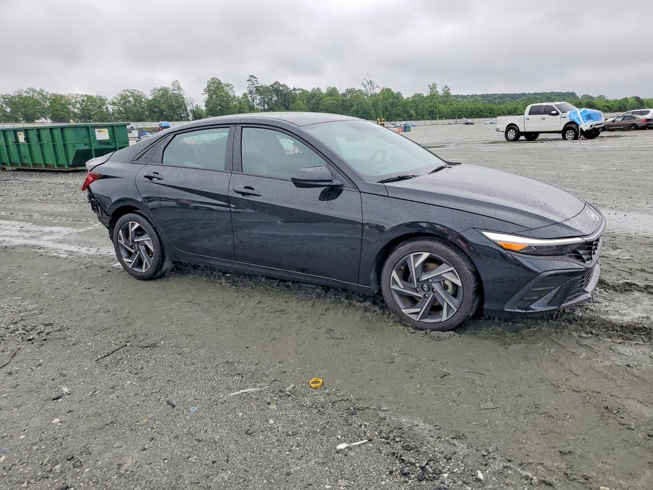 2025 HYUNDAI ELANTRA SEL SPORT — снимка 4