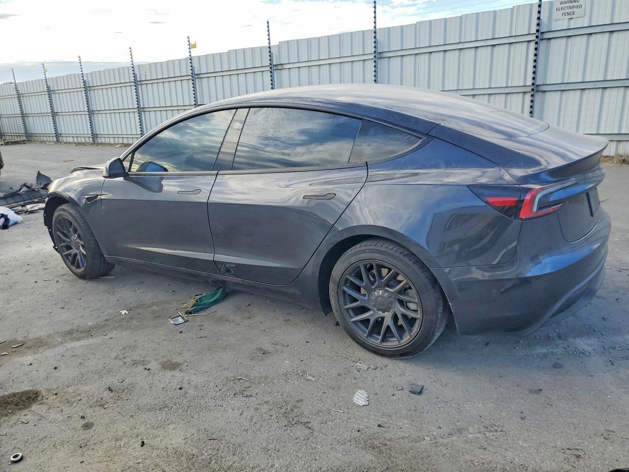 2024 TESLA MODEL 3 — снимка 2