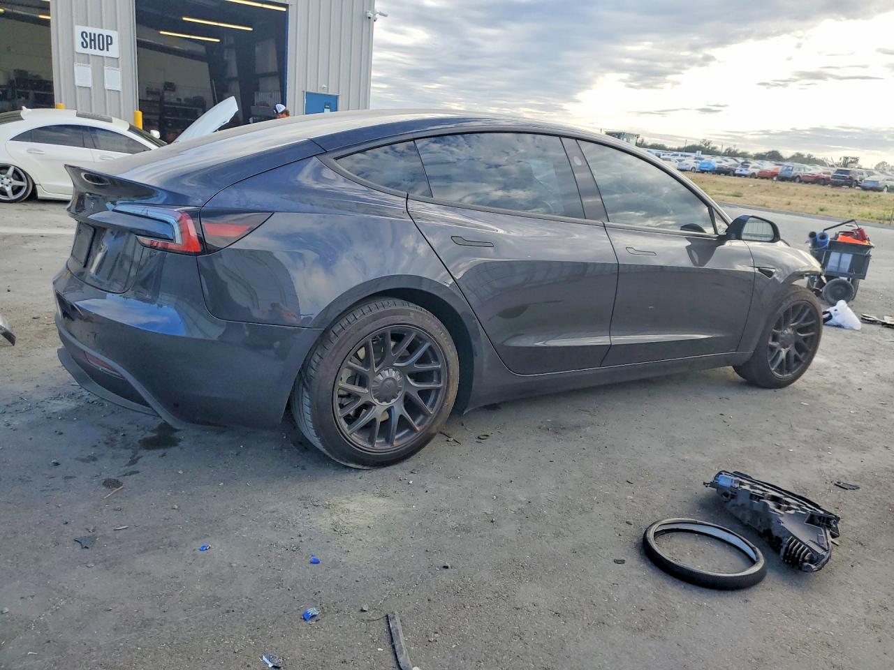 2024 TESLA MODEL 3 — снимка 3