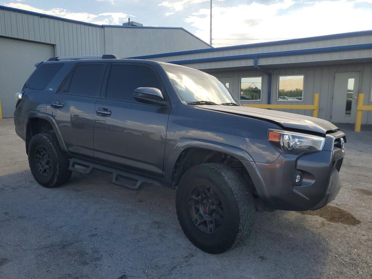2022 TOYOTA 4RUNNER SR5 — снимка 4