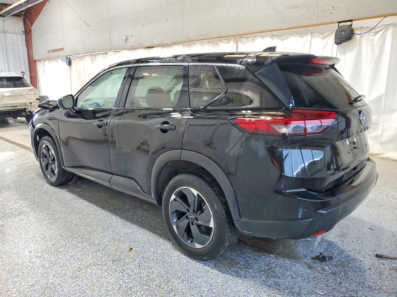 2025 NISSAN ROGUE SV — снимка 2