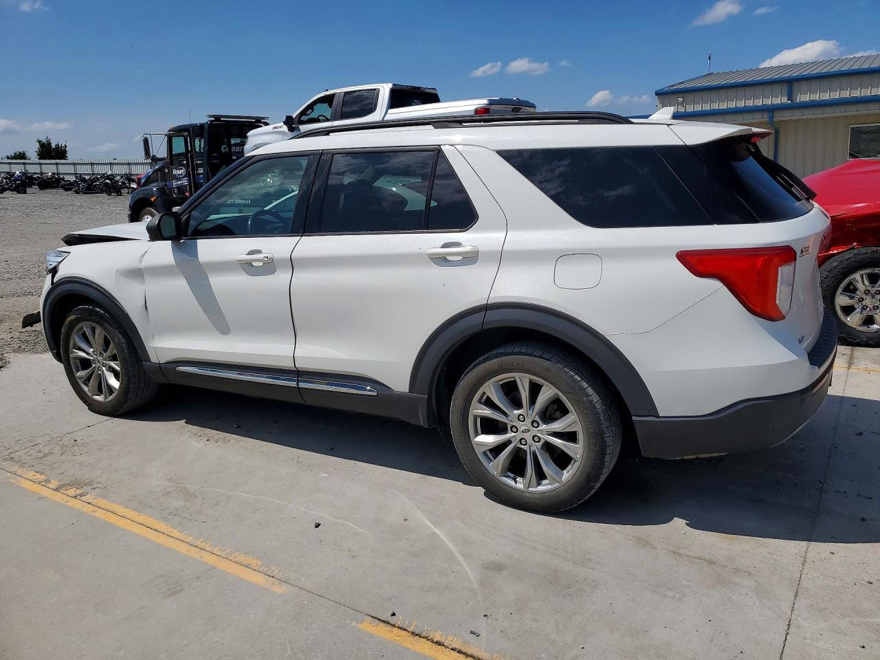 2020 FORD EXPLORER XLT — снимка 2
