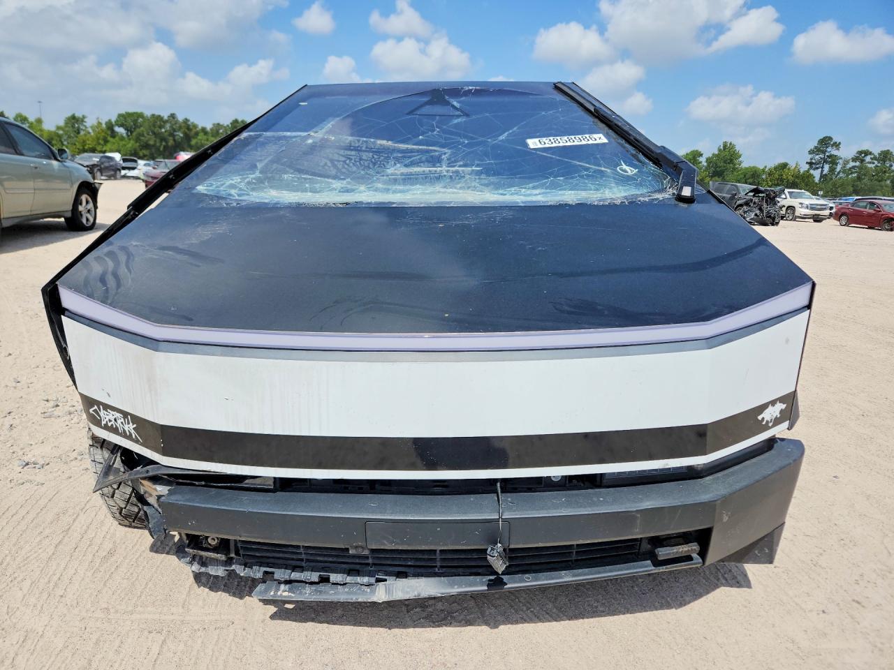 2024 TESLA CYBERTRUCK — снимка 5
