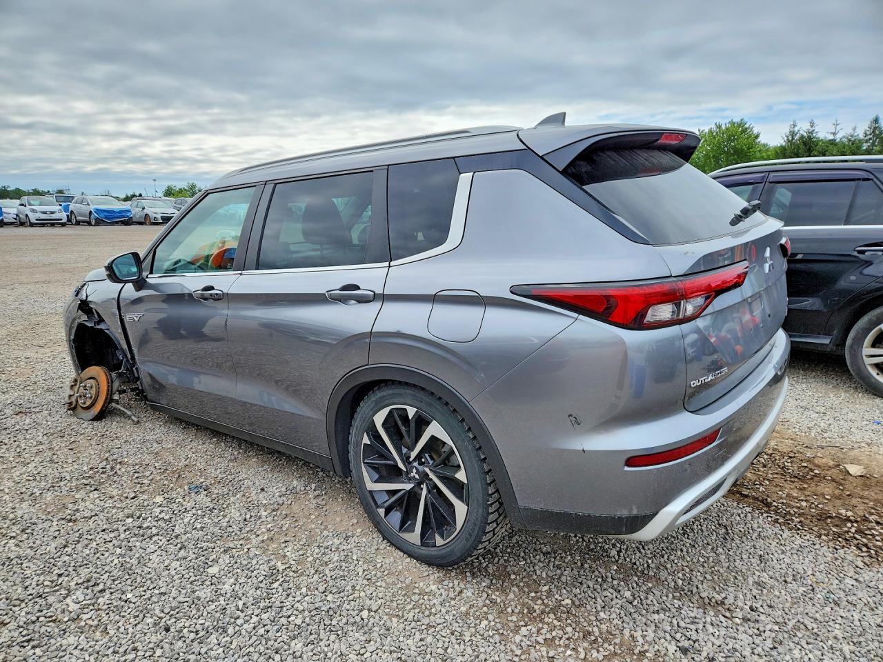 2023 MITSUBISHI OUTLANDER SE — снимка 2
