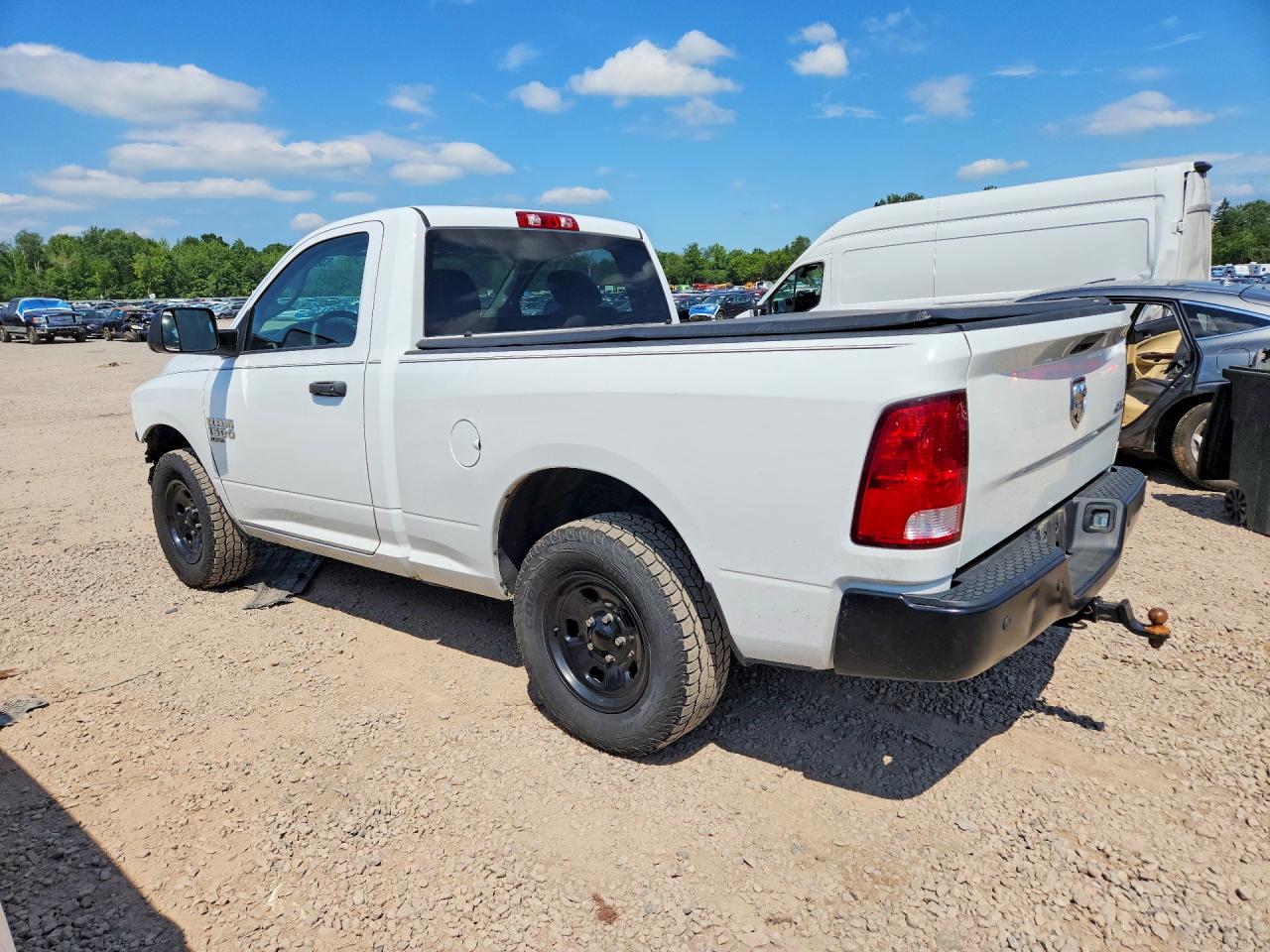 2022 RAM 1500 CLASSIC TRADESMAN — снимка 2