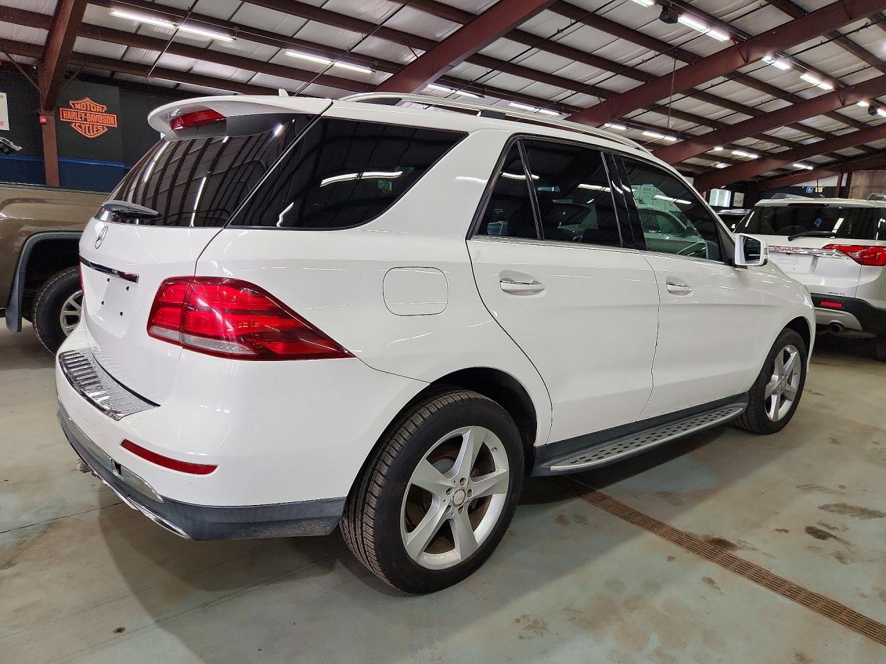 2016 MERCEDES-BENZ GLE 300D 4MATIC — снимка 3