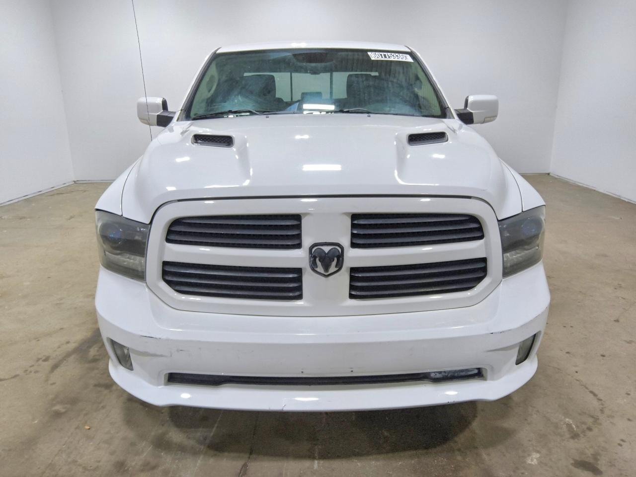 2015 RAM 1500 SPORT — снимка 5