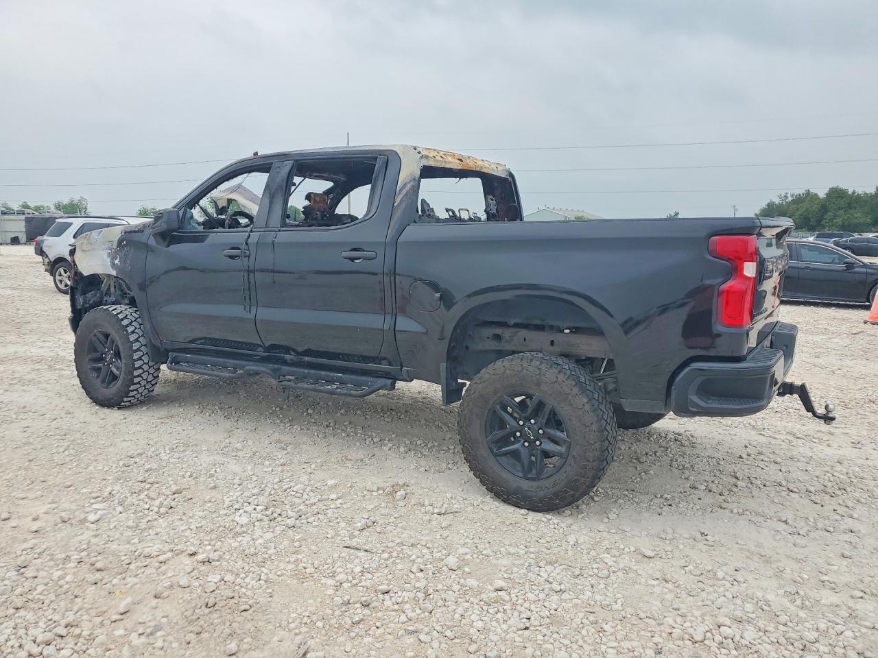 2021 CHEVROLET SILVERADO C1500 CUSTOM — снимка 2