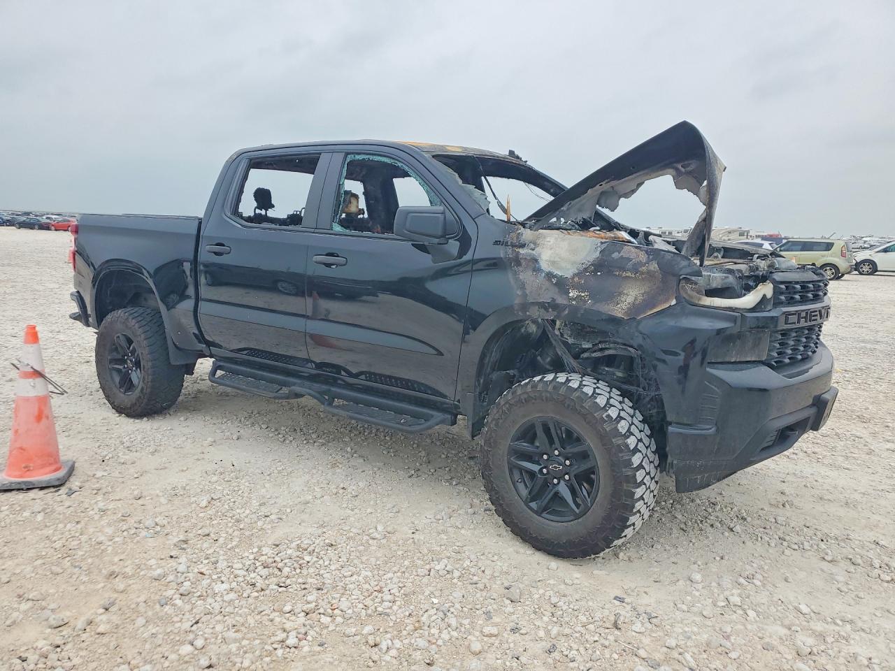 2021 CHEVROLET SILVERADO C1500 CUSTOM — снимка 4