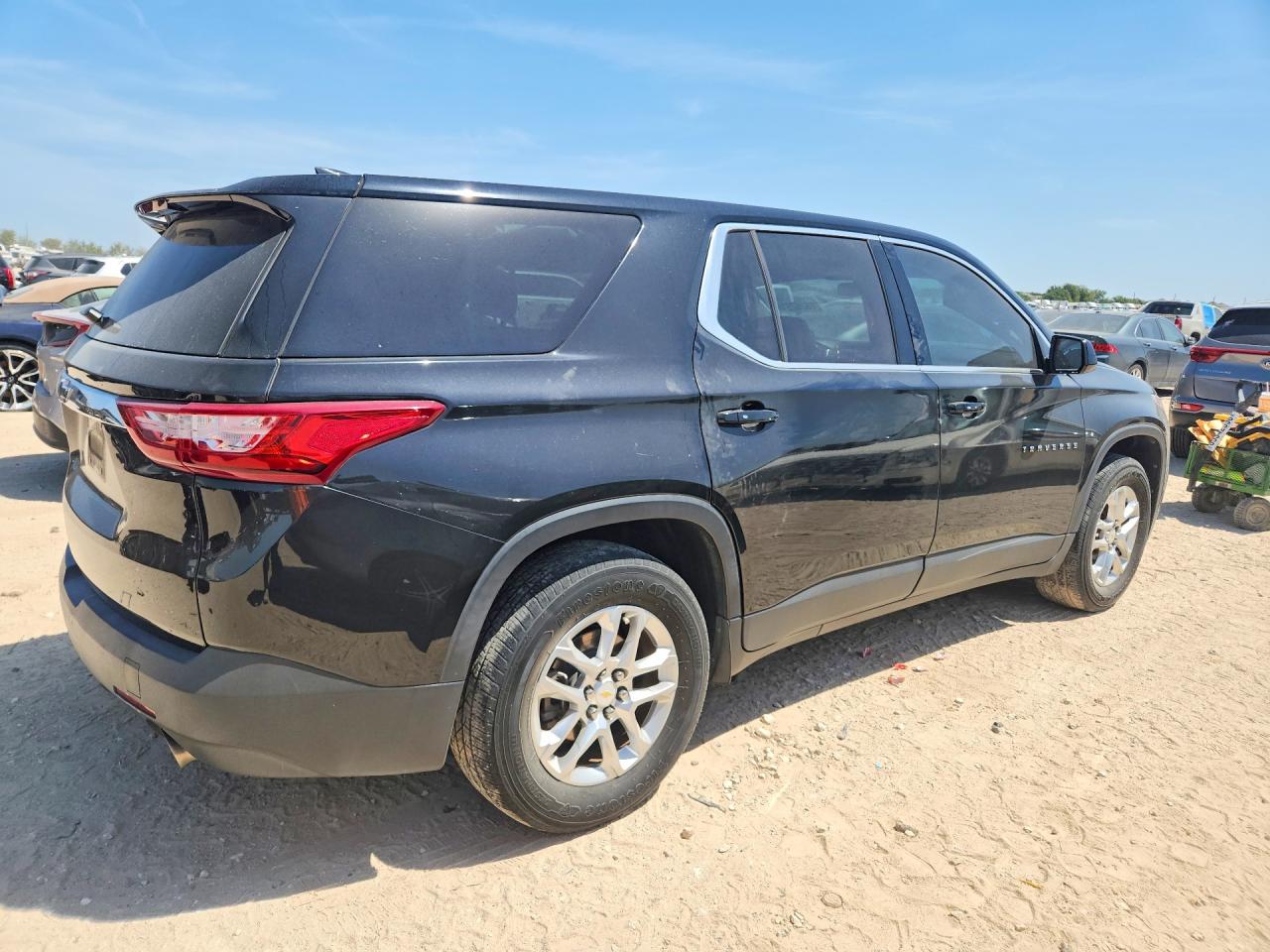 2020 CHEVROLET TRAVERSE LS — снимка 3