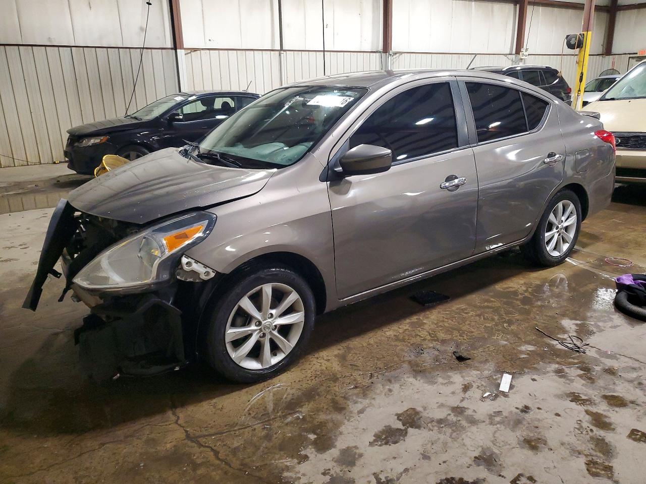 2015 NISSAN VERSA 1.6 SL