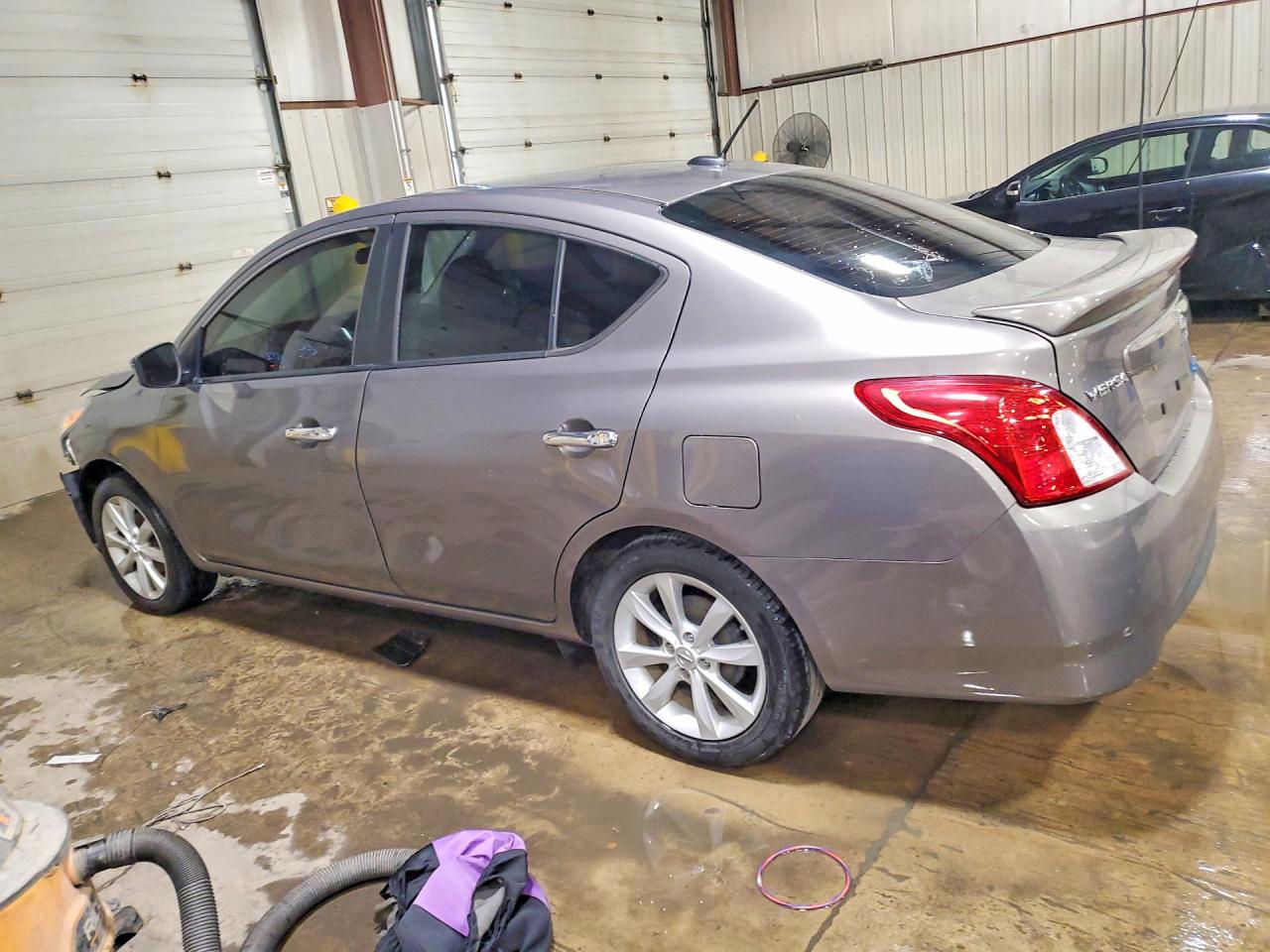 2015 NISSAN VERSA 1.6 SL — снимка 2
