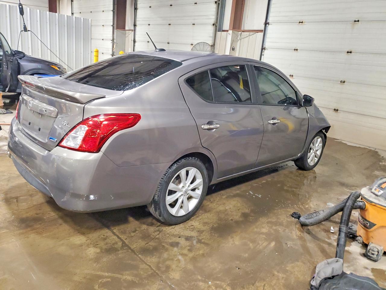 2015 NISSAN VERSA 1.6 SL — снимка 3