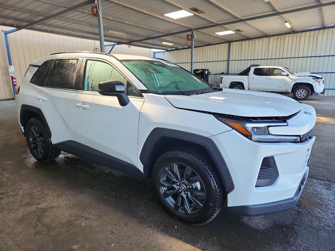 2026 TOYOTA RAV4 XLE PREMIUM — снимка 4