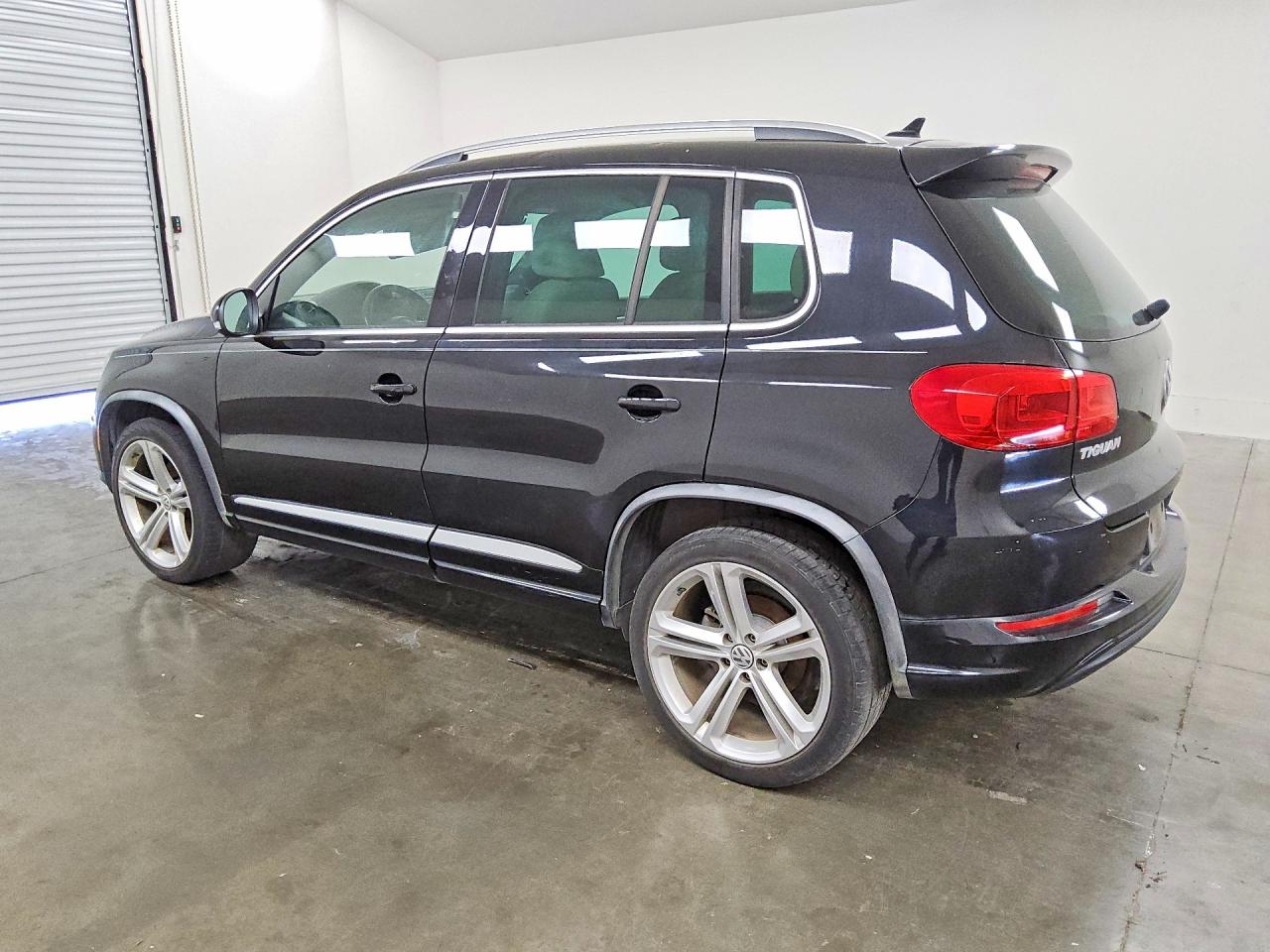 2016 VOLKSWAGEN TIGUAN S — снимка 2