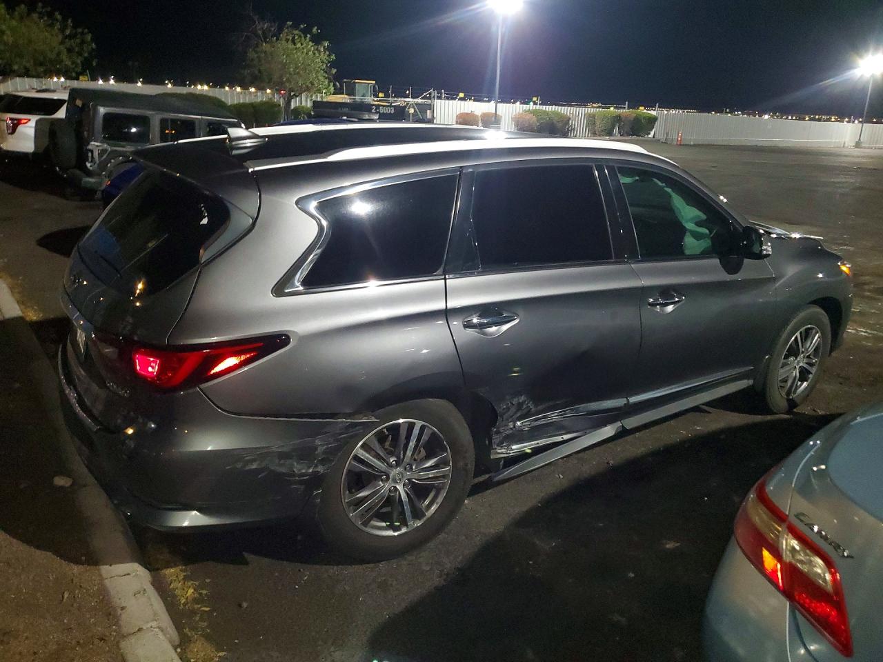 2019 INFINITI QX60 LUXE — снимка 3