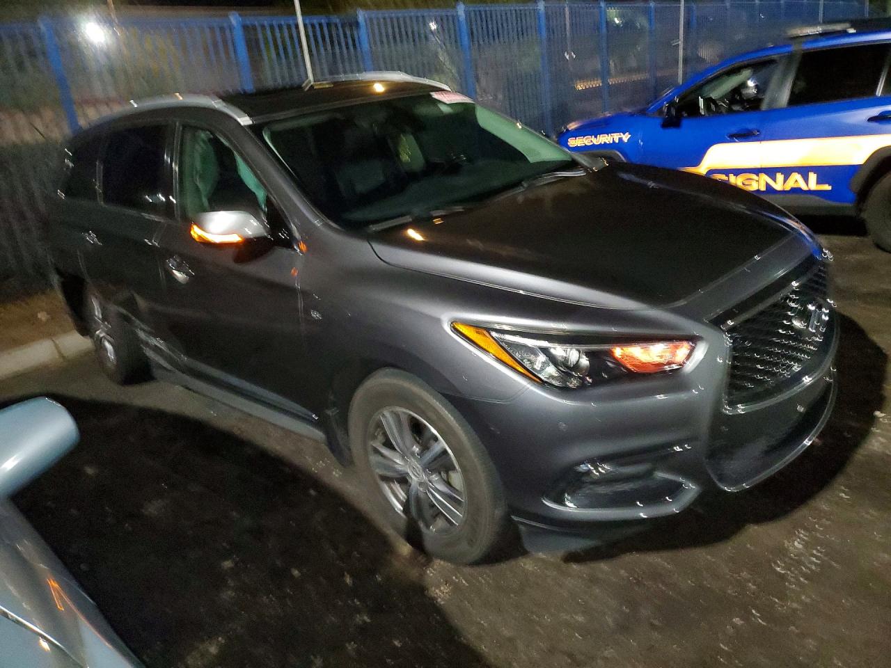 2019 INFINITI QX60 LUXE — снимка 4