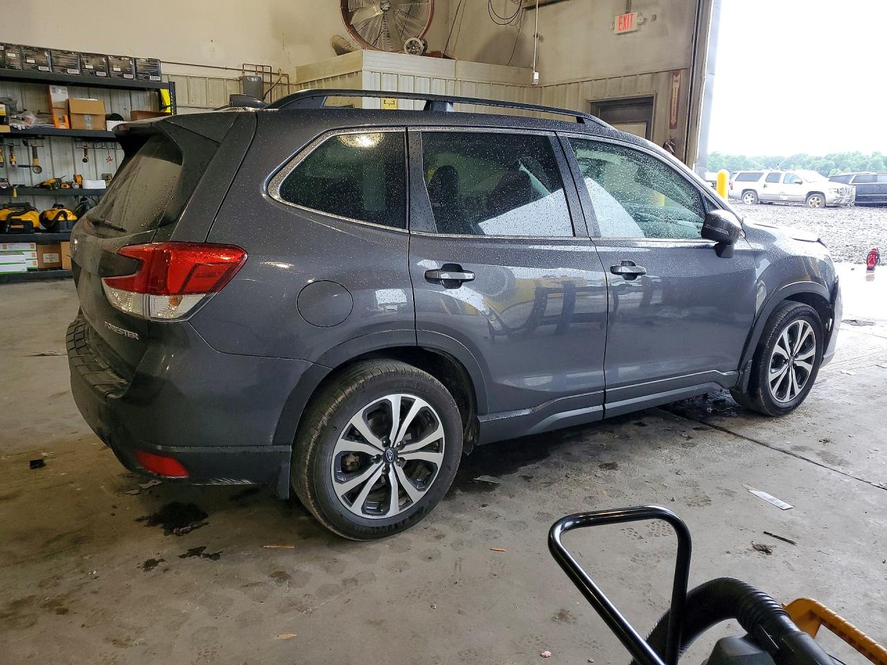 2021 SUBARU FORESTER LIMITED — снимка 3