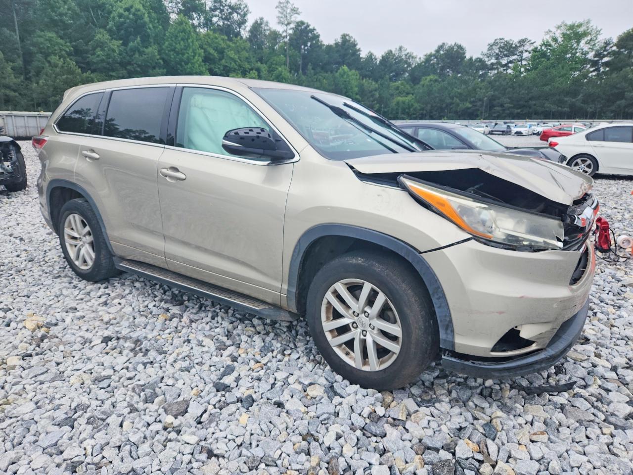 2015 TOYOTA HIGHLANDER LE — снимка 4