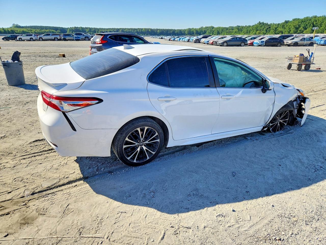 2020 TOYOTA CAMRY SE — снимка 3