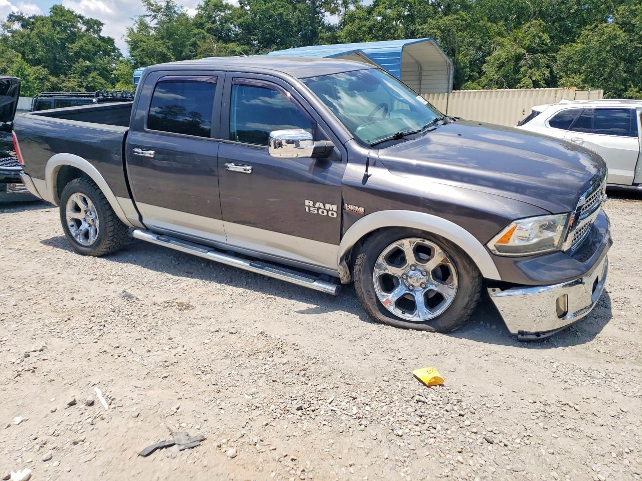 2017 RAM 1500 LARAMIE — снимка 4
