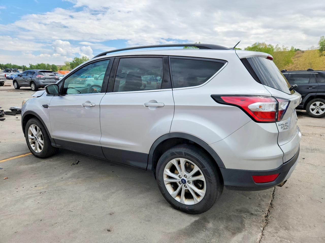 2017 FORD ESCAPE SE — снимка 2
