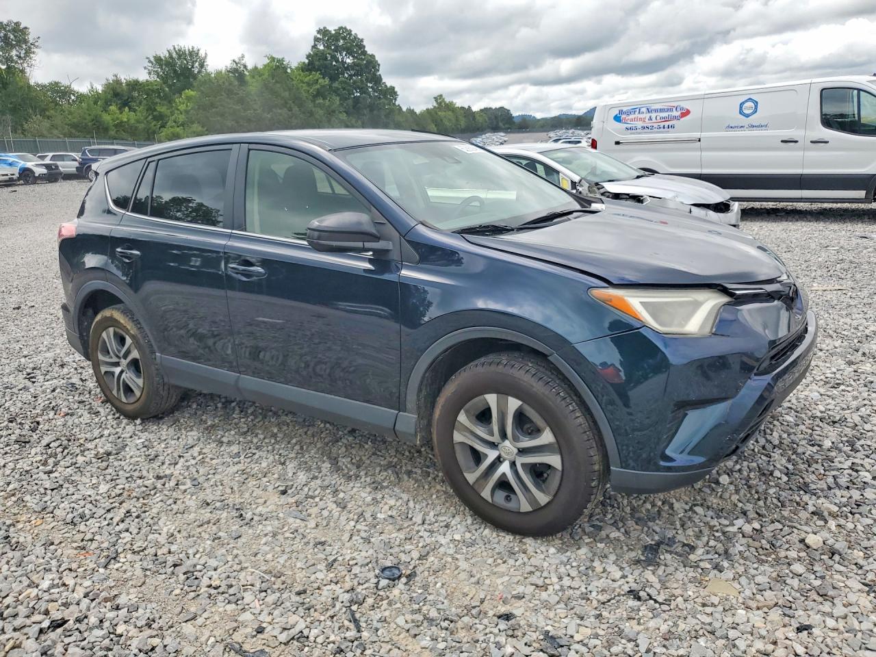 2017 TOYOTA RAV4 LE — снимка 4