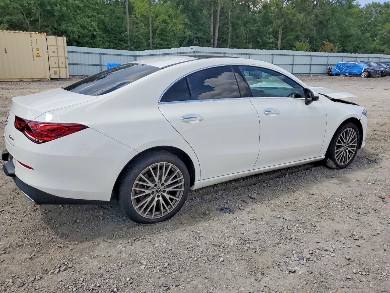 2022 MERCEDES-BENZ CLA 250 4MATIC — снимка 3