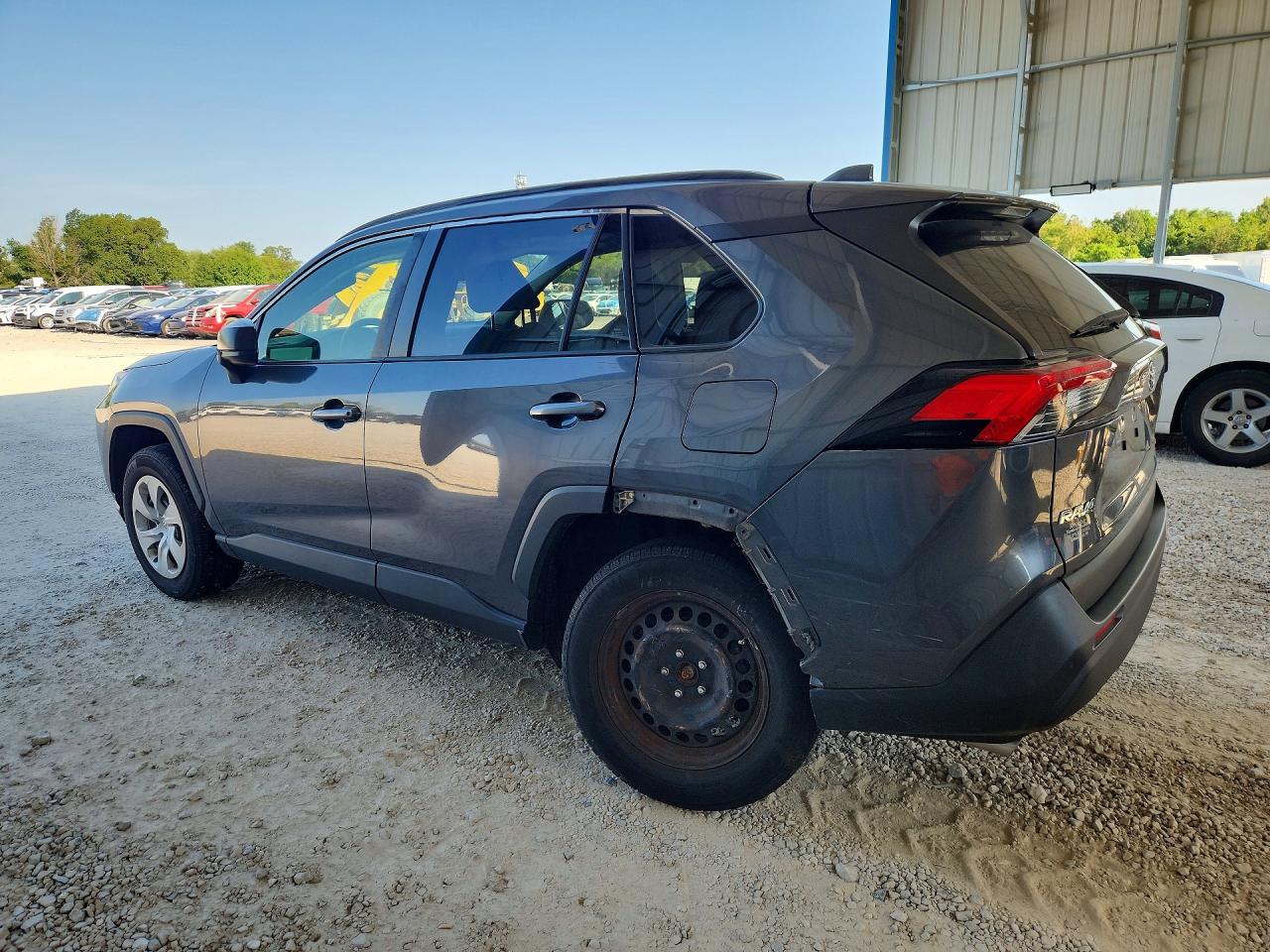 2019 TOYOTA RAV4 LE — снимка 2