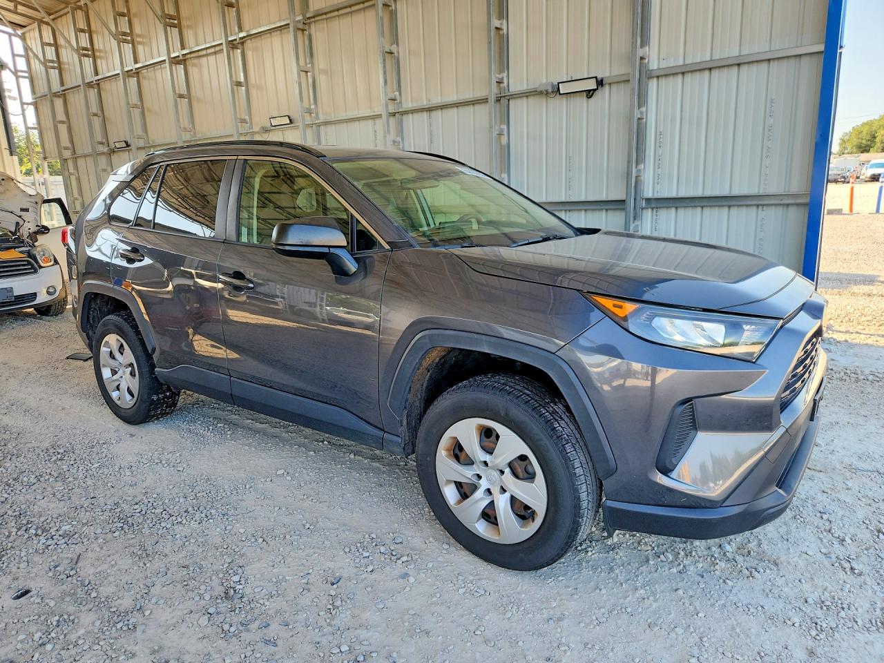 2019 TOYOTA RAV4 LE — снимка 4