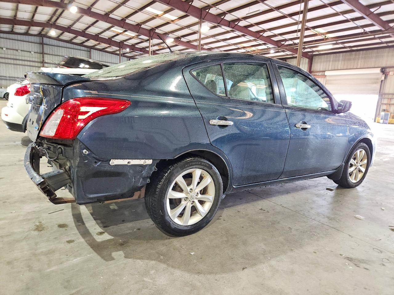 2015 NISSAN VERSA 1.6 SL — снимка 3