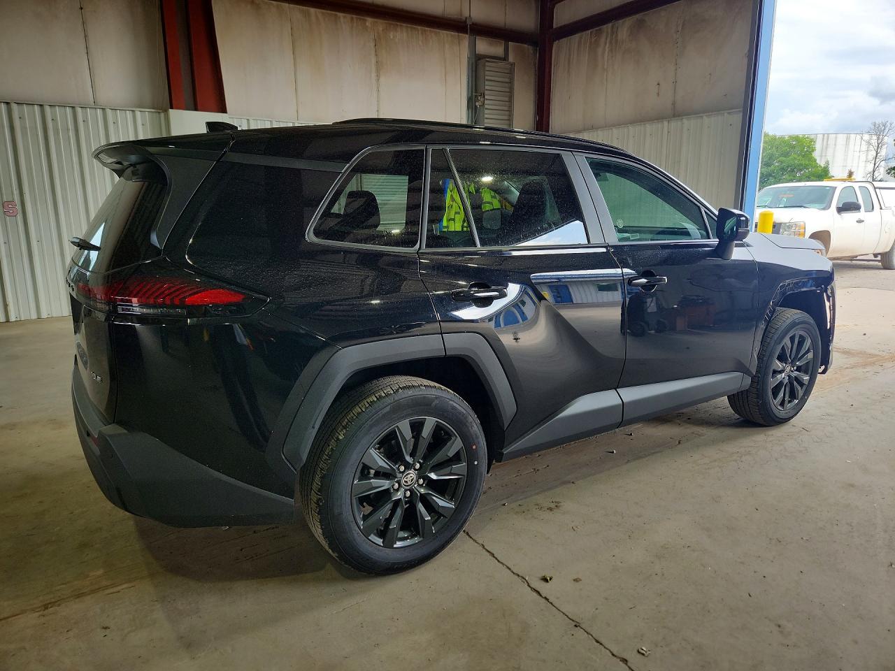 2026 TOYOTA RAV4 XLE PREMIUM — снимка 3